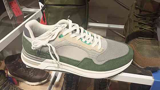 Продам кроссовки Донецк