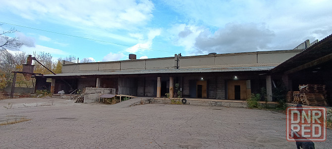 Сдам Склад с Рампой 1200 м² и территория 1.7 га. Офис. Гараж. Все коммуникации. . Скважина. Макеевка - изображение 2