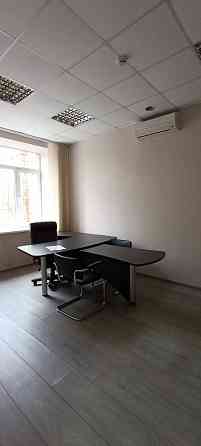 Сдам Автосалон 360 м² в Центре. Ремонт. Большая площадка. Парковка. Первая линия. Донецк