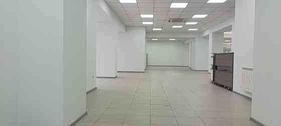 Сдам Автосалон 360 м² в Центре. Ремонт. Большая площадка. Парковка. Первая линия. Донецк