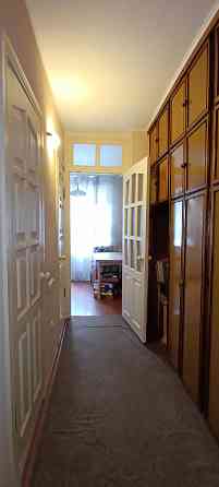 Продам 3-х комнатную 2/9 на Донском, Буденновский район. Холл. Донецк