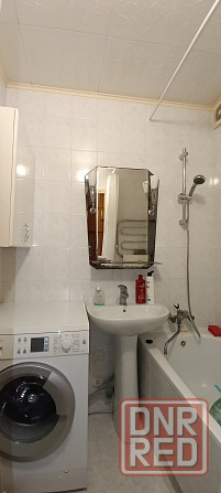 Продам 3-х комнатную 2/9 на Донском, Буденновский район. Холл. Донецк - изображение 3