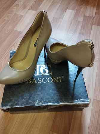 Продам женские туфли BASCONI Макеевка