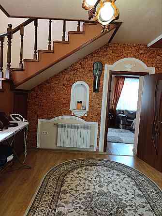 Продам 2х этажный дом со скважиной Донецк