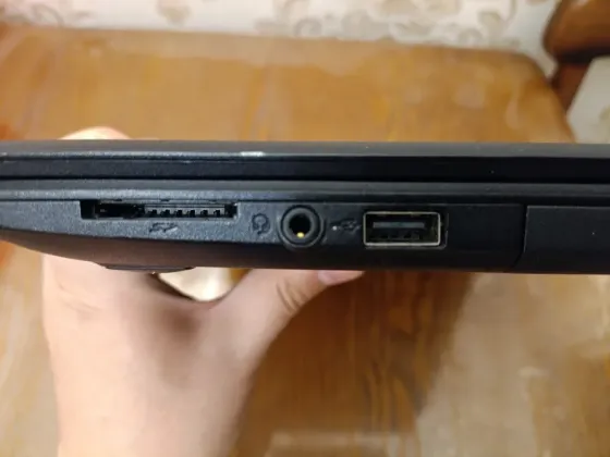 Acer EX2540 (i5-7200U, 8Gb DDR4, SSD 128Gb) Макеевка