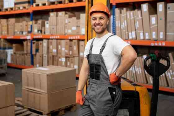 продавец-складской Макеевка