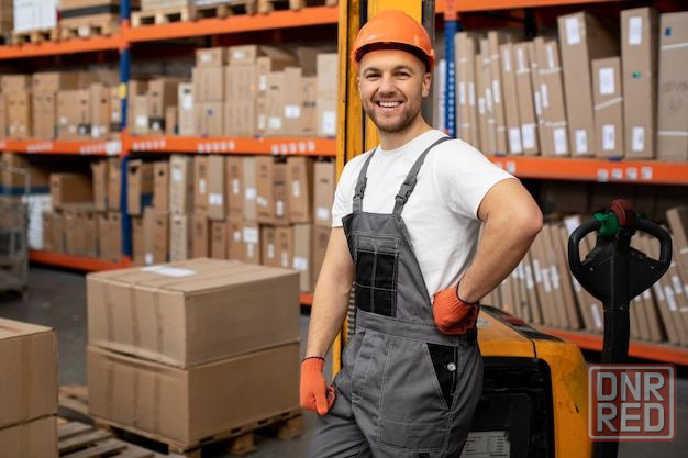 продавец-складской Макеевка - изображение 1