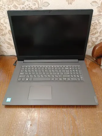 Lenovo V340-17IWL (i5-8265u, 8Gb DDR4, SSD 250Gb, FullHD) Макеевка