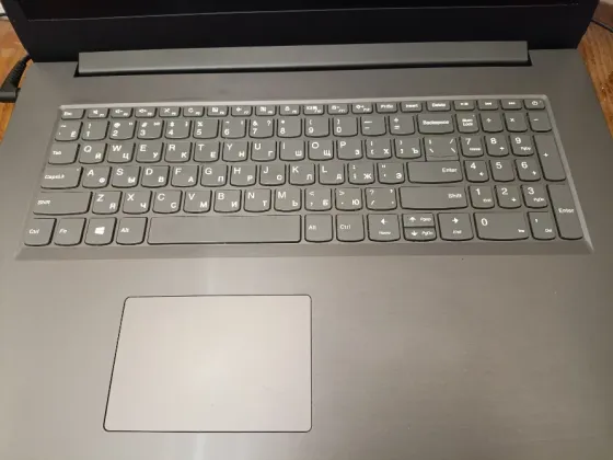 Lenovo V340-17IWL (i5-8265u, 8Gb DDR4, SSD 250Gb, FullHD) Макеевка