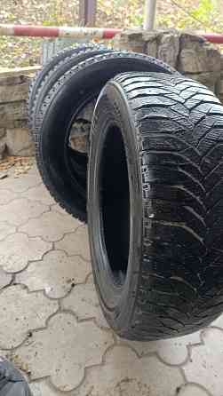 Продам зимнюю резину (комплект) 205/60R16 Донецк