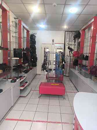 Сдам коммерческое помещение с витринами и мебелью Донецк