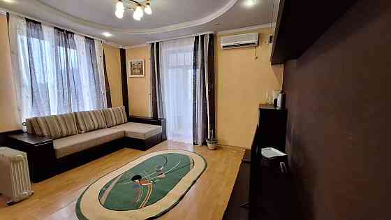 Сдаётся уютная 3-хкомнатная квартира в центре Киевского района! Ориентир Шахтерская площадь! Донецк