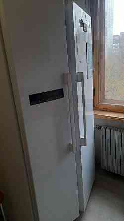 продается хорошпя 2к квартира на б-це Калинина,мед. институт Донецк