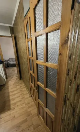 продается 2к кв на ратникова б-ц Калинина,мед. институт Донецк