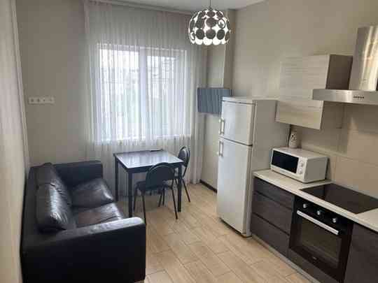 Сдаётся просторная двухкомнатная квартира в Ленинском районе Донецк