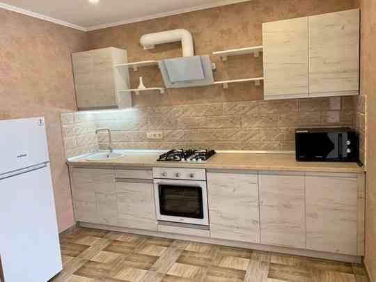 Сдам отличную 2-комнатную квартиру Буденовский р-н Донецк