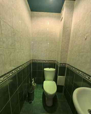 сдам крупногабаритную двухкомнатную квартиру площадью 63 кв.м, киевский район Донецк