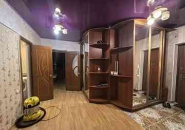 сдам крупногабаритную двухкомнатную квартиру площадью 63 кв.м, киевский район Донецк