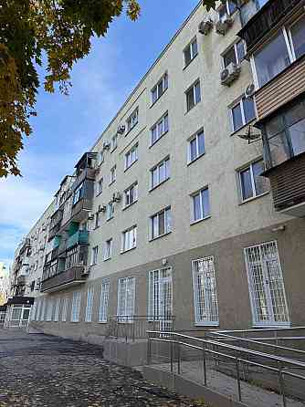 Продается двухкомнатная квартира в Ильичевском районе Мариуполь