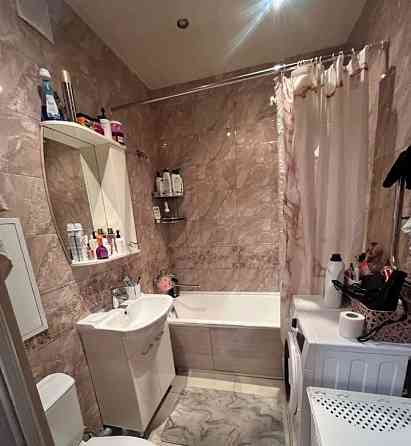 Сдается: Двухкомнатная квартира Район:Ленинский Донецк