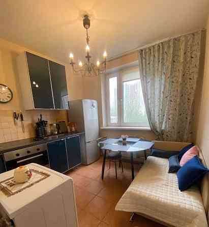 Сдается:Двухкомнатная квартира Район: Киевский Донецк