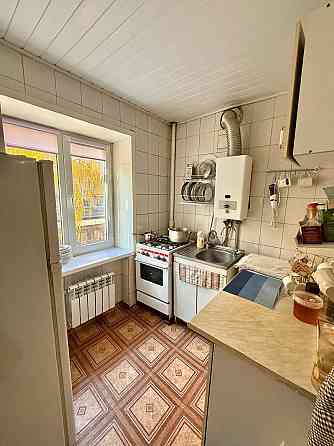 3-х ком. квартира в центре донецка + капитальный гараж Донецк