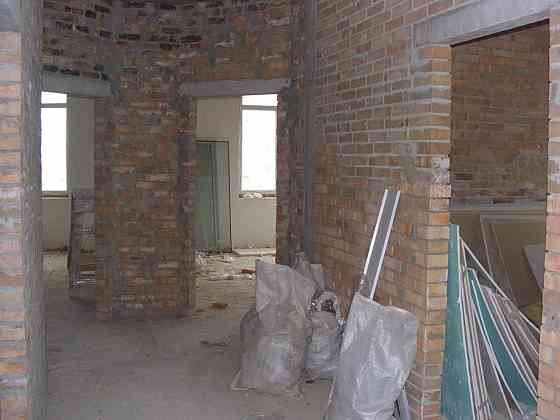 Квартира 127 м.кв Калининский район,Донецк Донецк