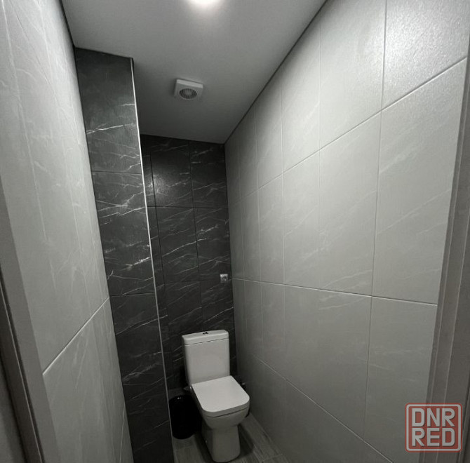 Сдаю двухкомнатную квартиру 54.0 м² этаж 5/10 город Донецк, Ворошиловский район Донецк - изображение 4