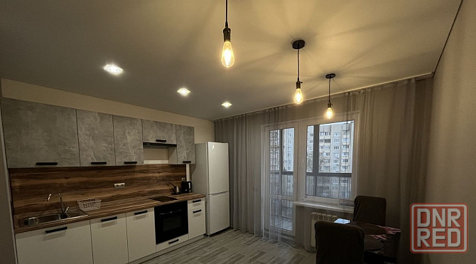 Сдаю двухкомнатную квартиру 54.0 м² этаж 5/10 город Донецк, Ворошиловский район Донецк - изображение 1