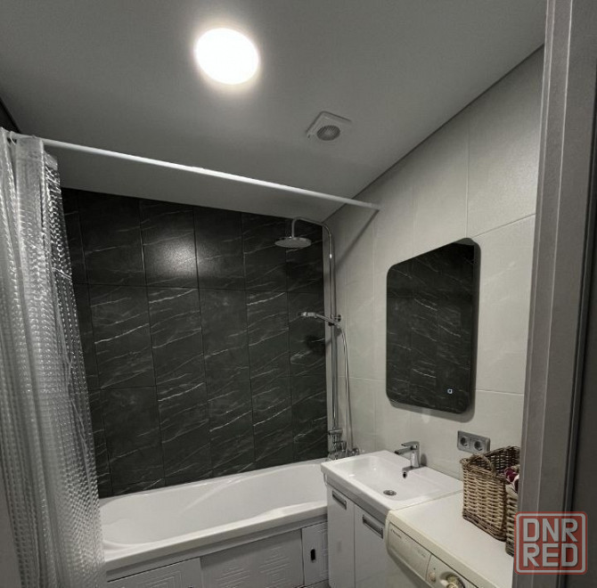 Сдаю двухкомнатную квартиру 54.0 м² этаж 5/10 город Донецк, Ворошиловский район Донецк - изображение 3