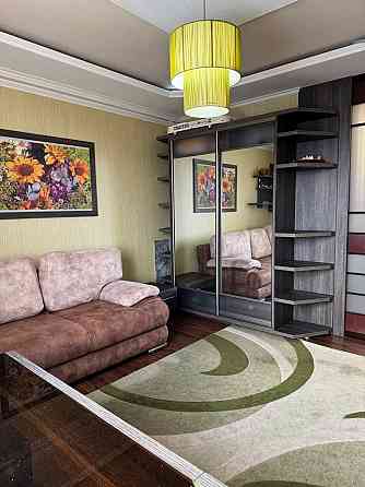 Продам 3 комн в Ленинском районе перинатальном центре Донецк