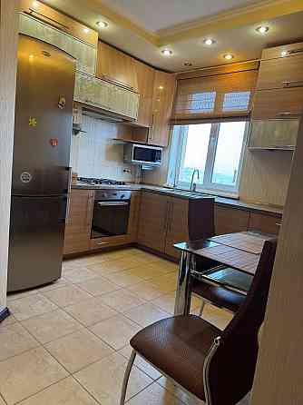 Продам 3 комн в Ленинском районе перинатальном центре Донецк