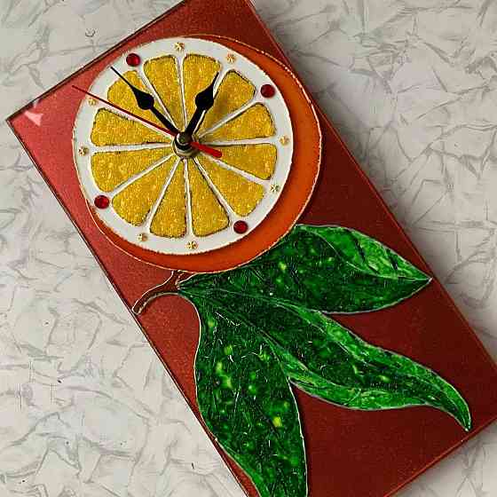 Настенные часы "Лимон", 25 на 13 см. Донецк