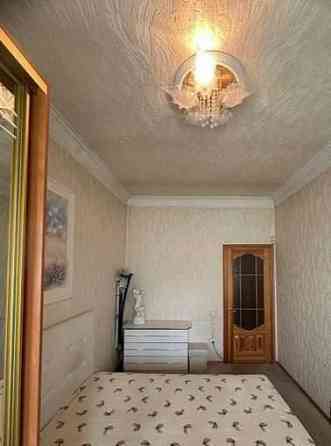 Сдается 2х комнатная квартира с гаражем во дворе дома. Пл.Буденного. Донецк