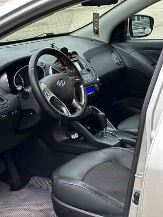 Шикарный Hyundai ix35 Rest Донецк