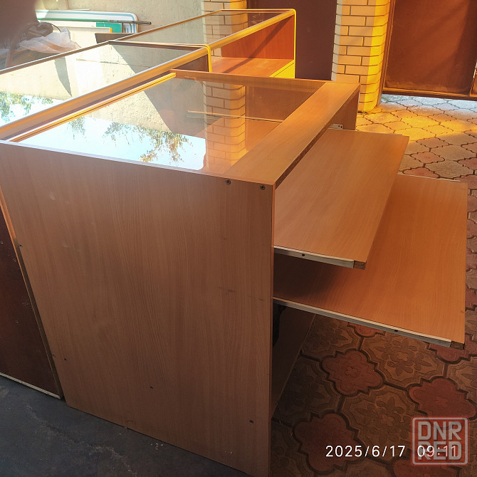 Продам столы- витрины Донецк - изображение 2