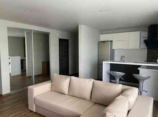 2-комн. квартира, 60м², с мебелью, 2/9 этаж. Донецк