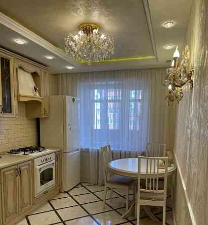 Предлагается к аренде двухкомнатная квартира в Ворошиловском районе. Адрес: проспект 25-летия ркка Донецк