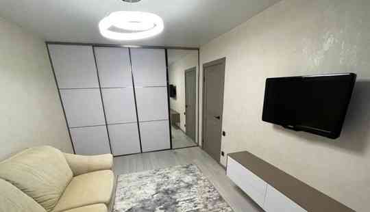 Сдается:Однокомнатная квартира Этаж:4/9 Донецк