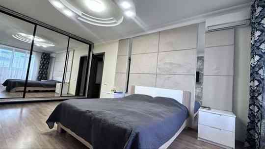 Сдам 2кк квартиру, Ленинский район Донецк