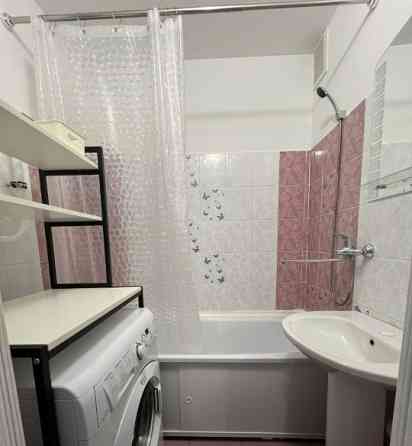 Сдается: Двухкомнатная квартира улица Капитана Ратникова, 6 Донецк