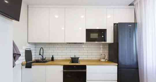 Сдается:Однокомнатная квартира Этаж:3/5 Донецк