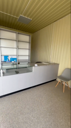 Павильоны с оборудованием под магазин на территории авторынка Макеевка