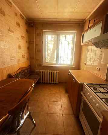 посуточно с водой сдается двухкомнатная квартира в Донецке, в Калининском районе. Донецк