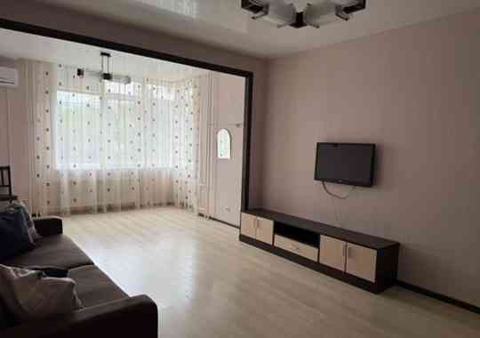 Сдается двухкомнатная шикарная квартира в Ворошиловском районе по адресу ул. Щорса, 18. Донецк