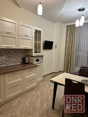 Предлагается рассмотреть аренду 1-комнатной просторной студии в центре города, на Набережной. Донецк - изображение 3