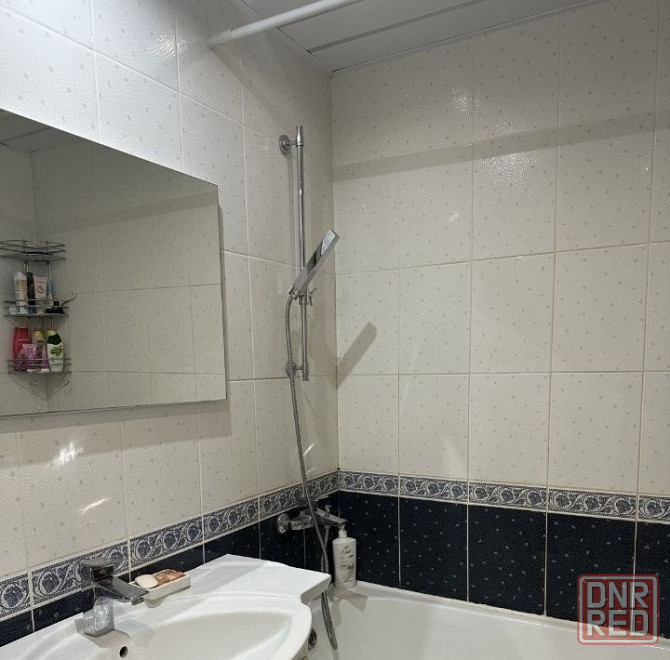 Предлагается рассмотреть аренду 1-комнатной просторной студии в центре города, на Набережной. Донецк - изображение 2