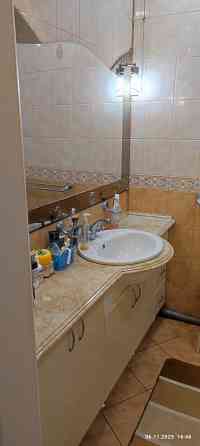 Квартира от собственника 3 комнатную с гаражом в пролетарском районе Донецк