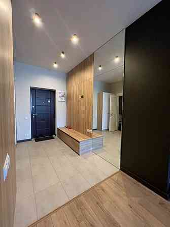 Сдаю крупногабаритная однокомнатную квартиру в центре города с новым Донецк