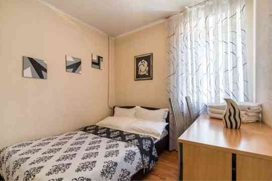 Сдам отличную 4-комнатную квартиру 70 м2 Донецк